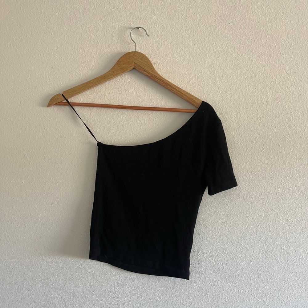 GBTSO One-Shoulder Ribbed‎ Knit T-Shirt Womens Size XS - Picture 7 of 8